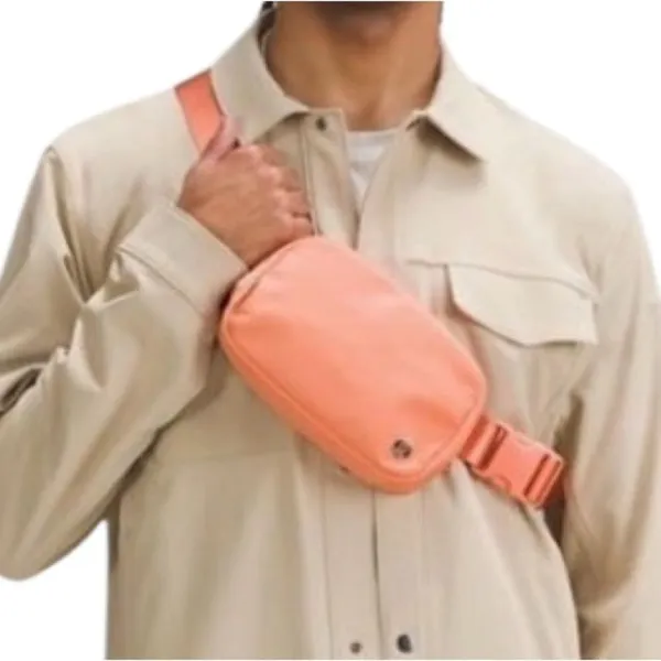 Lululemon Everywhere Belt Bag 1L Coral Kiss Crossbody - Image 4