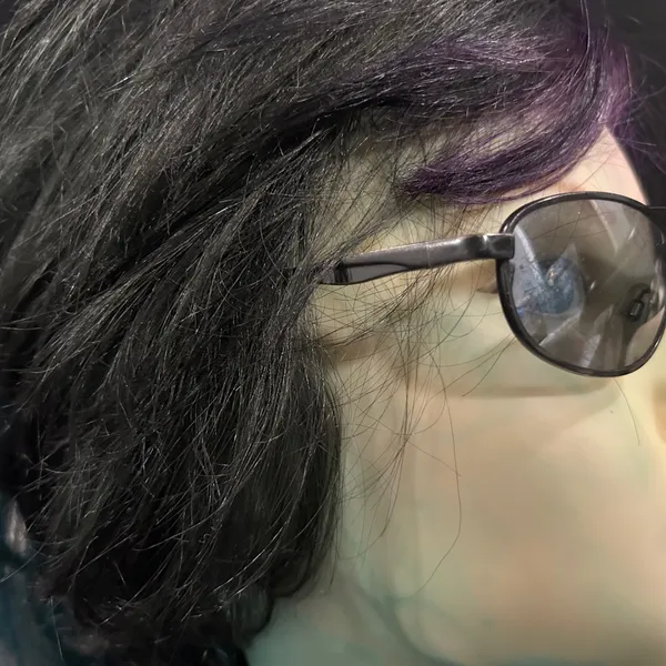 Black Sunglasses with Tinted Lenses - Image 5