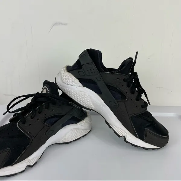 Nike Air Huarache Womens Black Sneakers Sz 8.5 - Image 7