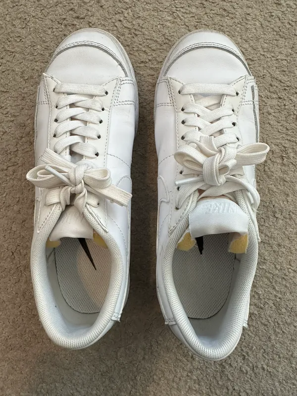 Nike Blazers - Image 4