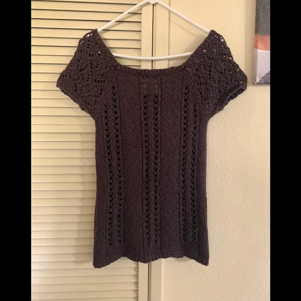 Old Navy 🍫Rich brown knitted cap sleeve top - Image 2