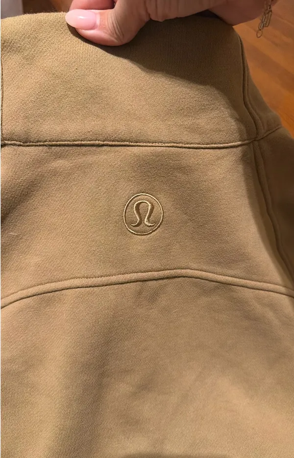 Lululemon Quarter-Zip Pullover Women’s - Image 3