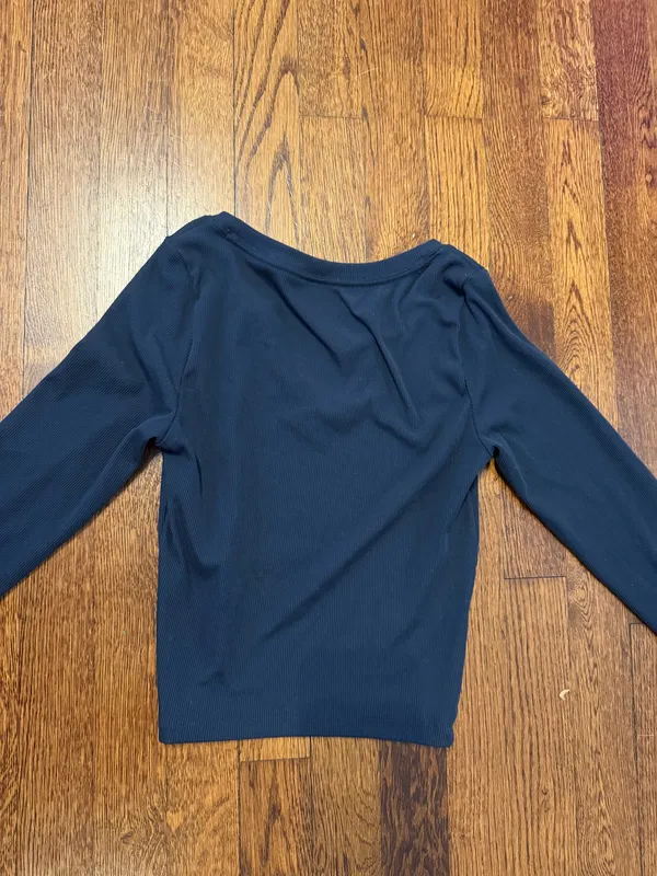 Long Hollister Sleeve Top - Image 2
