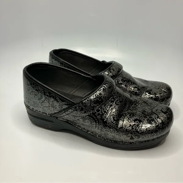 Dansko black‎ clogs size 40 - Image 2