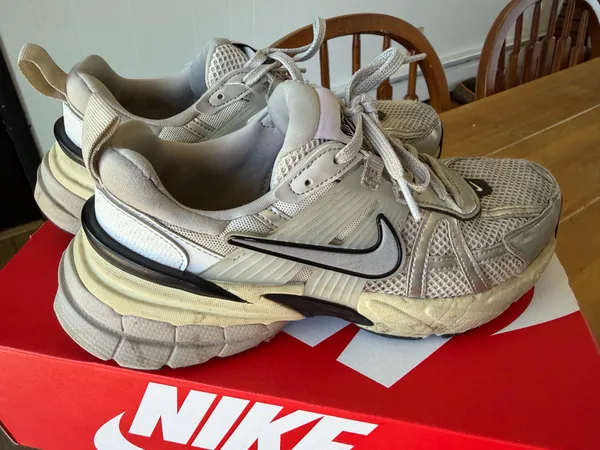Nike V2K Run Summit White Metallic Silver Women’s 7.5 FD0736-100 w/ Box - Image 5