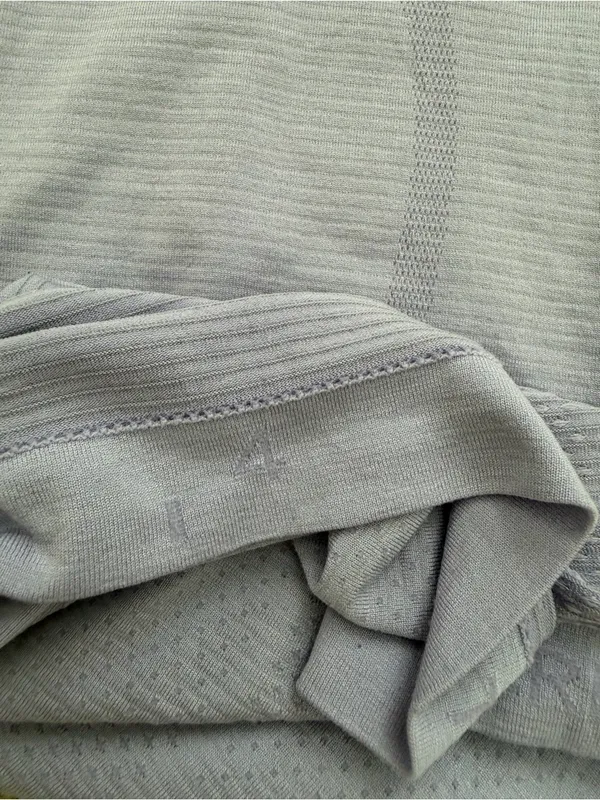 Lululemon Swiftly Tech Short Sleeve T-Shirt size 4 - Image 5