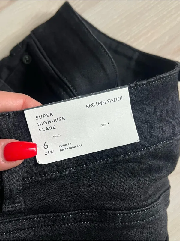 NWT American Eagle super high rise flare pants size 6 - Image 5