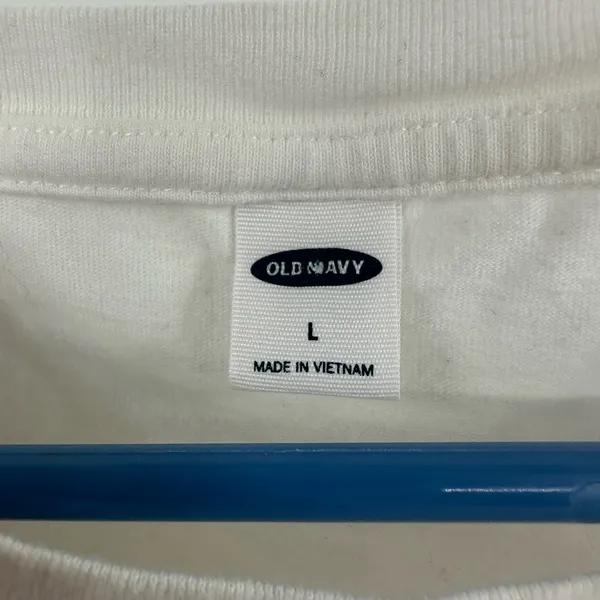 Old Navy Size Large Tank Top White Crew‎ Neck Pocket Solid Everyday Undershirt - Image 3