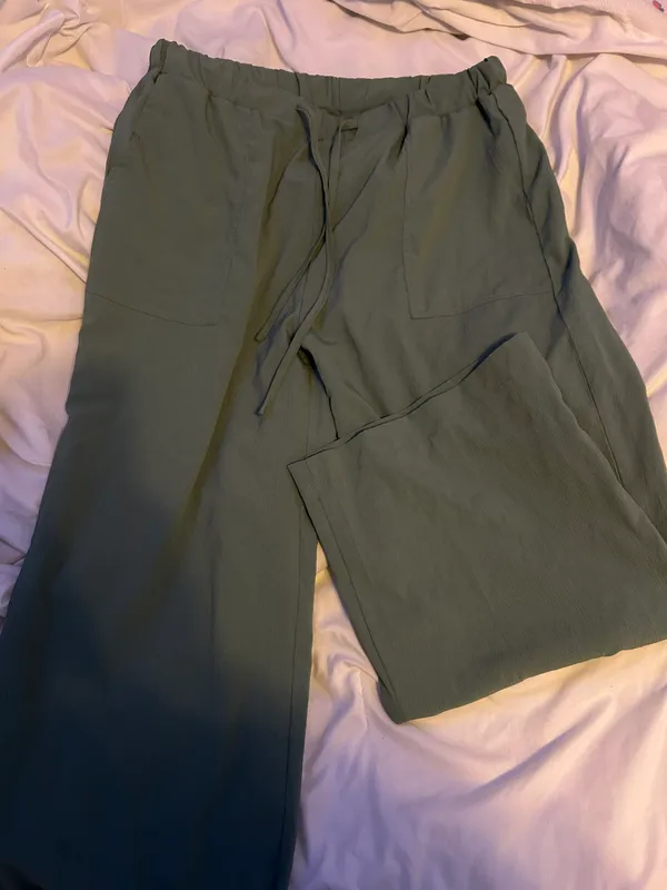 Amazon Beachy Pants - Image 2