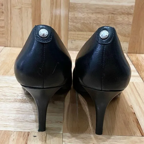 MICHAEL Michael Kors AO13E Black Leather Pointy Toe Classic Pumps Size 8.5M - Image 6