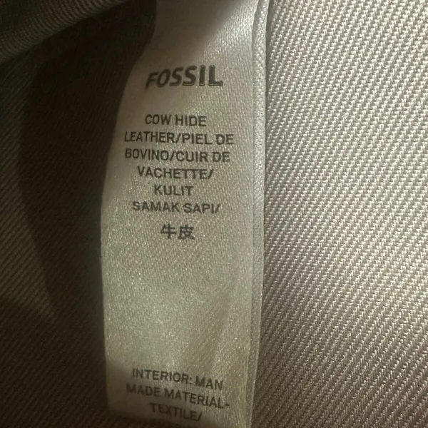 Fossil Leather Zip Wallet - Image 7
