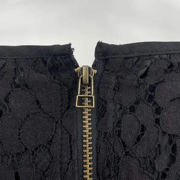 Banana Republic Lace‎ Overlay Career Blouse Sleeveless Back Zip Size 8 medium - Image 6