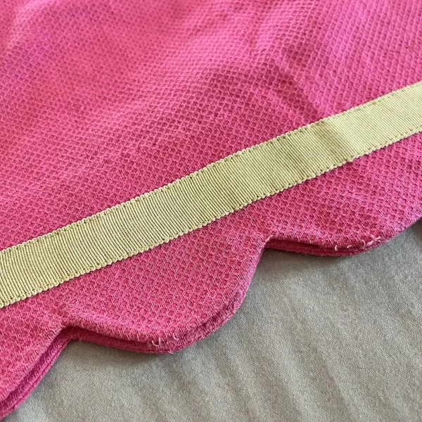 Lilly Pulitzer Stretch Mini Skirt Pink - size 6 Vintage Scalloped W Green Trim - Image 2