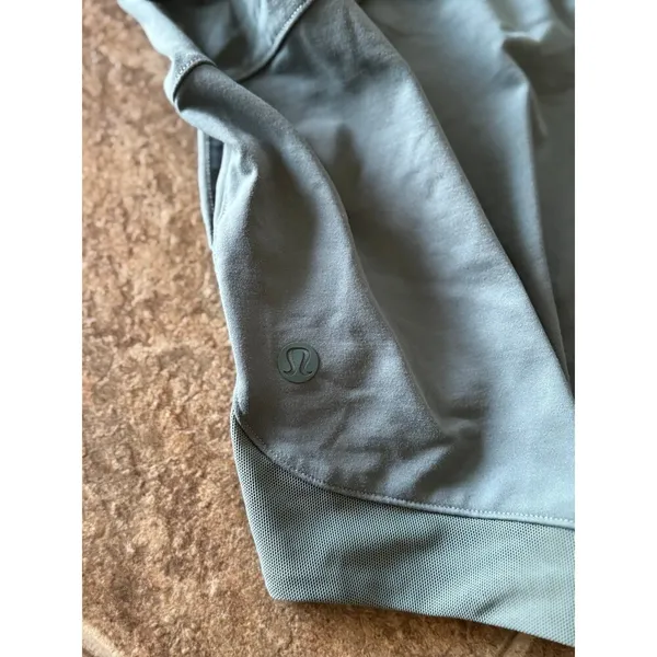 Lululemon Sunsetting Shorts 3" Juniper Size 10 - Image 11