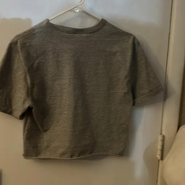 Champion Gray Cropped Rolled Hem T-shirt S Casual Athleisure Activewear Cozy - Image 2