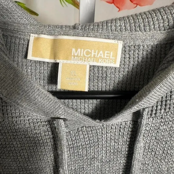 H58. Grey waffle knit Michael Kors hoodie. Size xl - Image 2