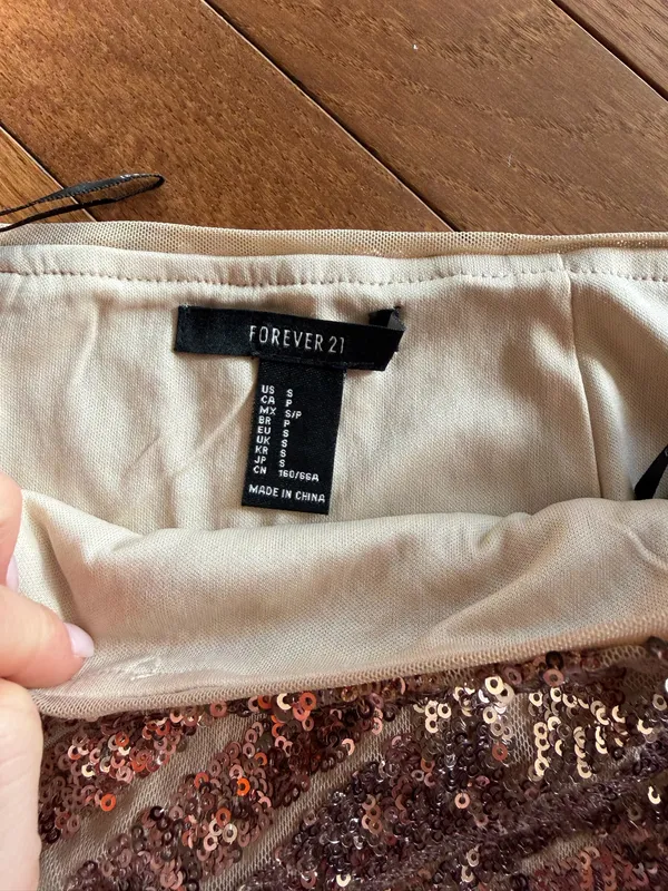 Forever 21 Sequin Skirt - Image 3