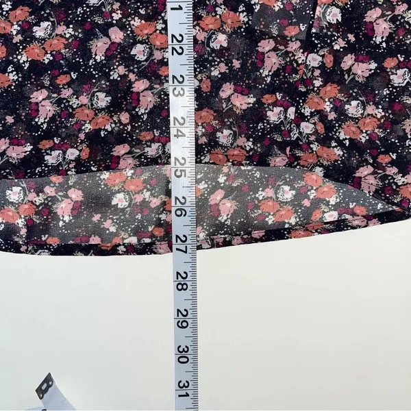 Maurices Blouse Black Pink Ditsy Floral V-neck Button Front NWT - Image 7