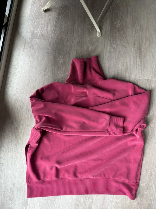 Lululemon Softstreme Turtleneck Pullover Pomegranate Size 8 - Image 5