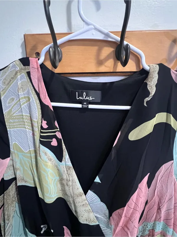 Lulus NWT Women Medium Black Pink Floral Lily Print Maxi Dress Summer Wedding - Image 5