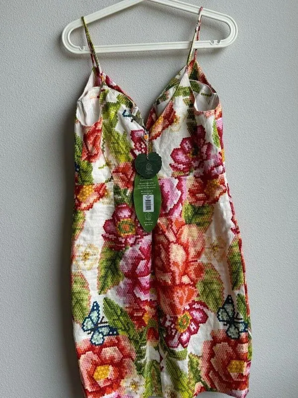 NWT Farm Rio Anthropologie Vintage Floral Deep V Mini Dress Size Medium Vacay - Image 3