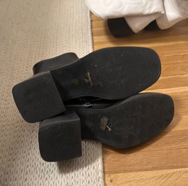 Princess Polly Black Booties - Image 3