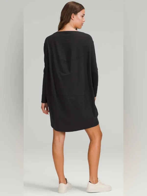 Lululemon NWT Back in action Long Sleeve Black Dress Oversized Size 6 - Image 2