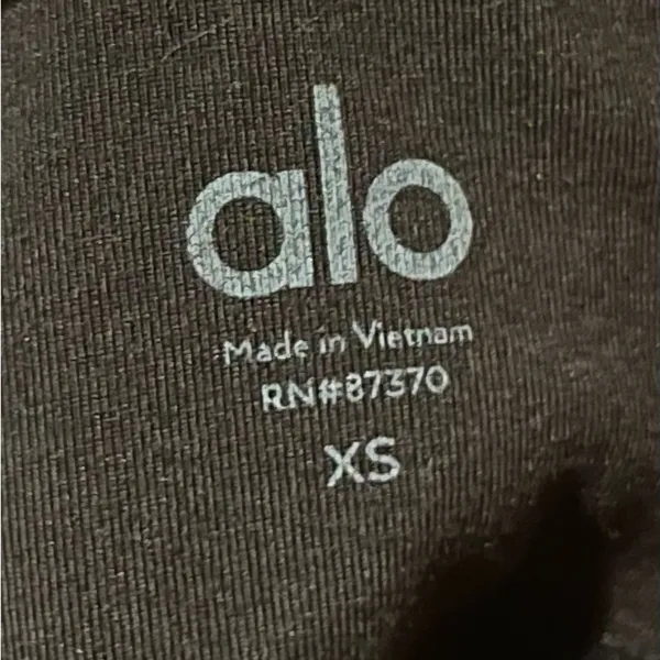 Alo Cropped Leggings - Image 3