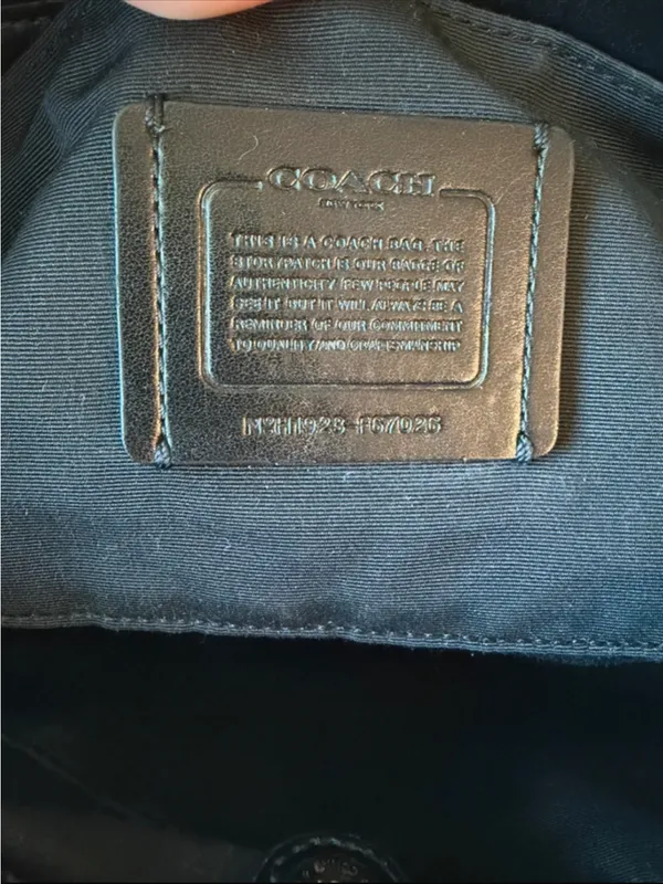 Coach Surrey Carryall Signature Satchel F67026 - Image 10