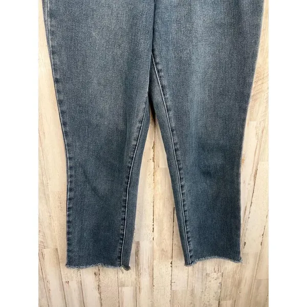 Pacsun Blue High-waisted Frayed Hem Classic Mom Jeans Size 28 100% Cotton - Image 3