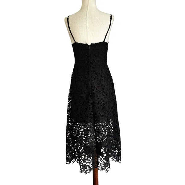 ASTR The Label Black Lined Embroidered A-Line Midi Dress Women Sz Small | 45-15 - Image 2