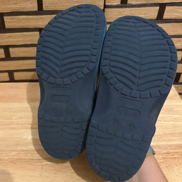 Crocs Blue Clogs‎ W5/M3 - Image 9