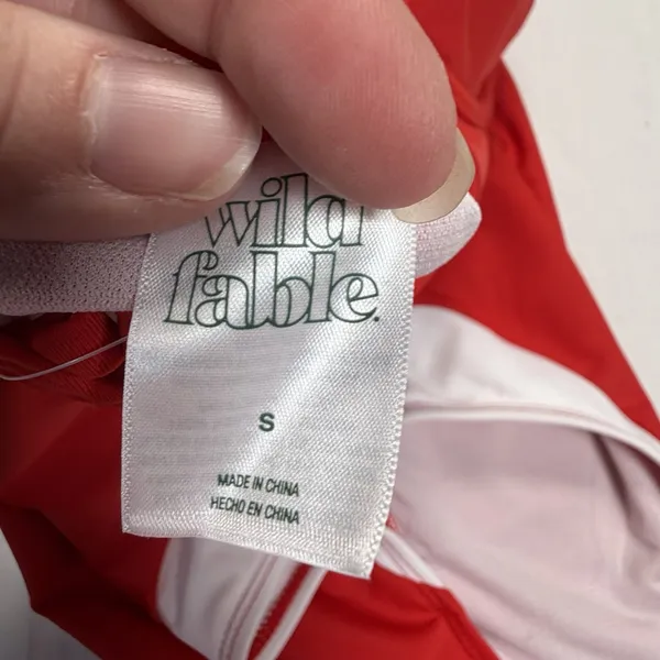 Wild Fable Swimsuit Womens Small Red White Scooped Underwire One Piece NWT - Image 3