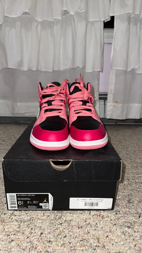 Nike Air Jordan Mid GS 1 - Image 3