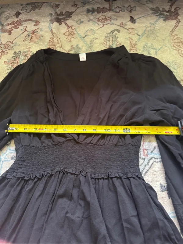 Classic Black Long-Sleeve Midi Dress - Image 3