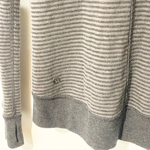 LULULEMON Gray Striped Reversible Funnel‎ Neck IN A CINCH Sweatshirt - Image 3