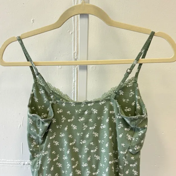 Hollister Sage Green Floral Lace‎ Trim Cami Crop Top Medium Coquette Girl - Image 4