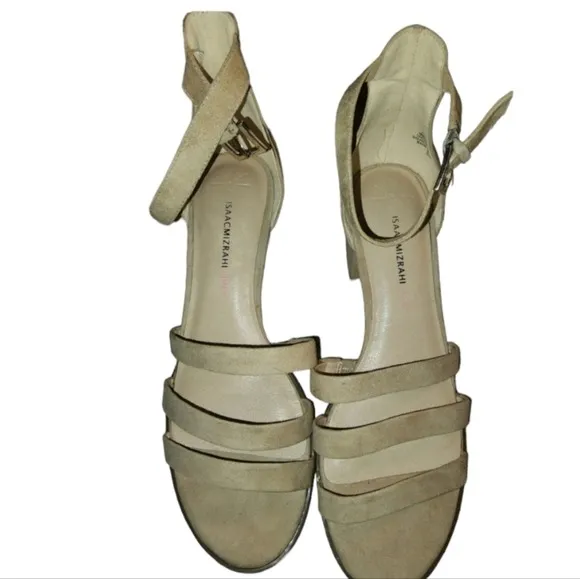 NWOT Isaac Mizrahi Suede Triple Strap Sandal Size 9M - Image 2