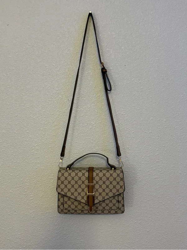 Source Unknown Beige Brown Monogram Shoulder Bag with Gold Buckle with a matching wallet. - Image 10
