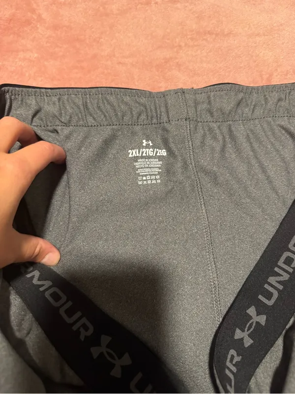 Under armour shorts - Image 4