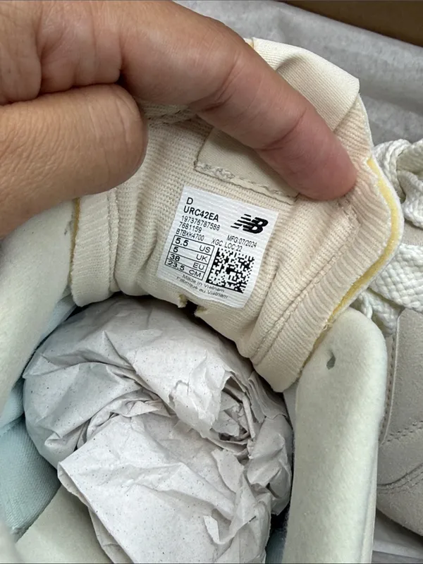 New Balance Women's URC42 Running Sneakers Womens 7 - Image 13