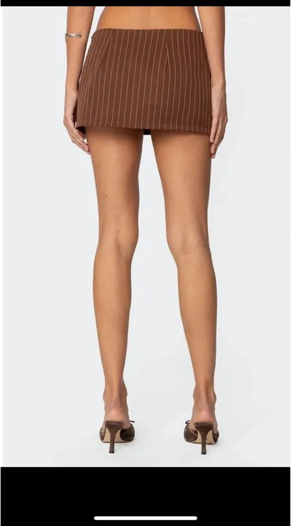 Edikted Jennifer Pinstripe Mini Skort small - Image 2