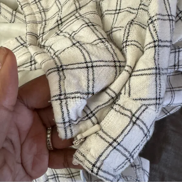 American eagle white black plaid jumpsuit sleeveless romper pants size XS - Image 10