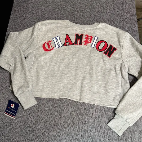 Champion Women’s Crop Sweatshirt - Image 5