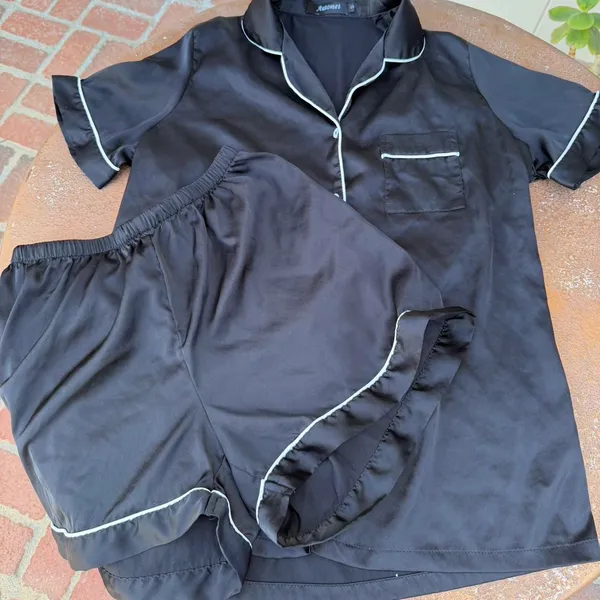 NWOT Matching Black silk ruffle pajama set sz s #loungewear #sleepwear - Image 3