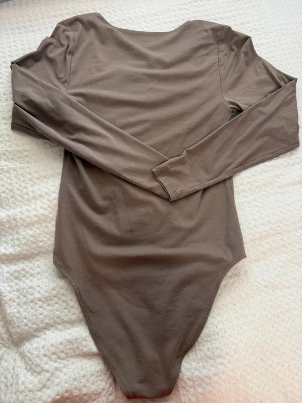 Old Navy Brown Long Sleeve Bodysuit - Image 3
