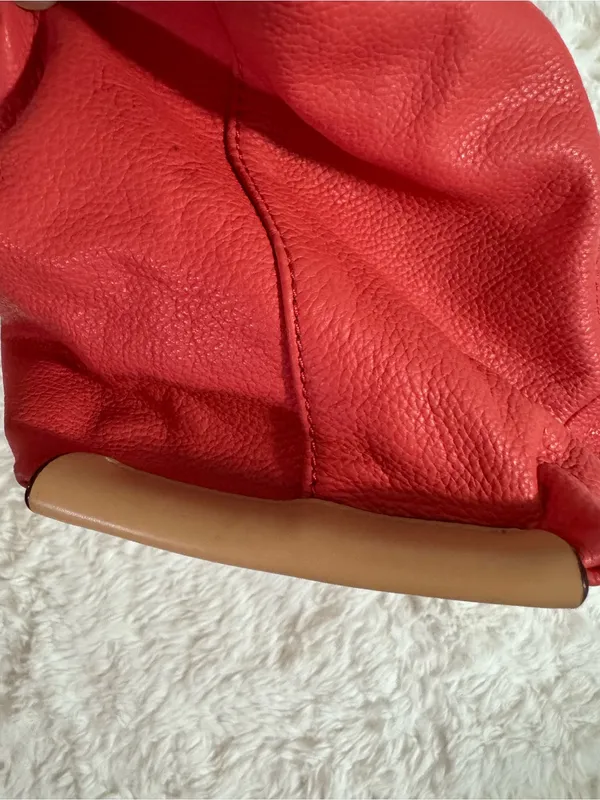 Isaac Mizrahi Pale Red and Tan Leather Tote - Image 11