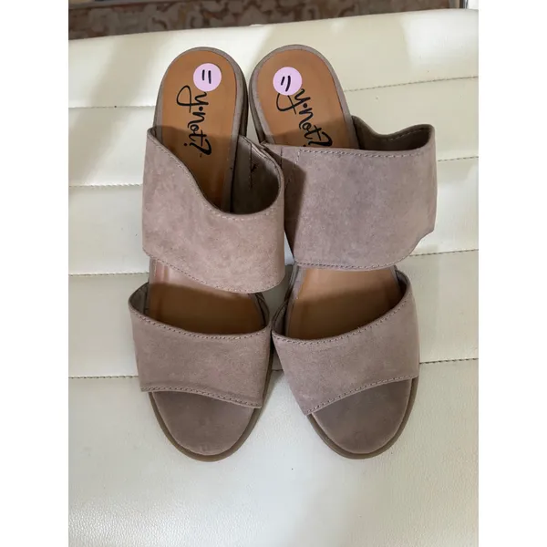 Y Not? Hope‎ Taupe Faux Suede Block Heel Mules Sandals Womens 11M Mauve Open Toe - Image 2