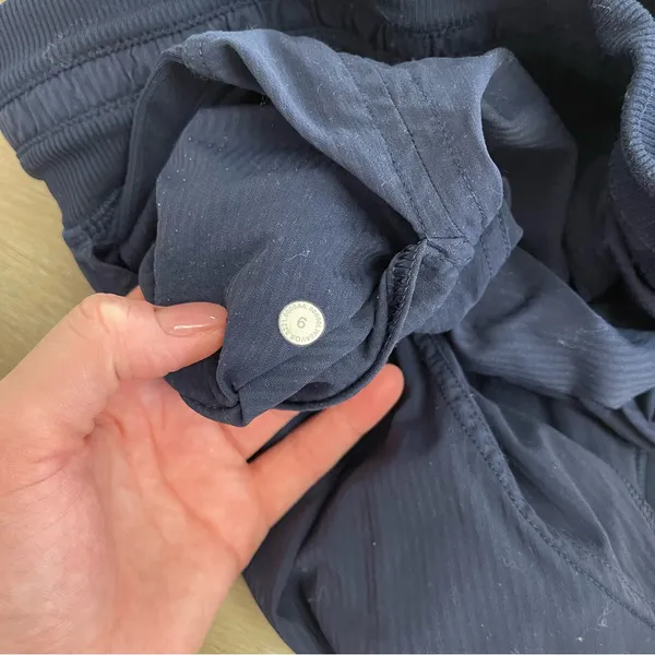 Lululemon Dance Studio Crop *25" - Image 6