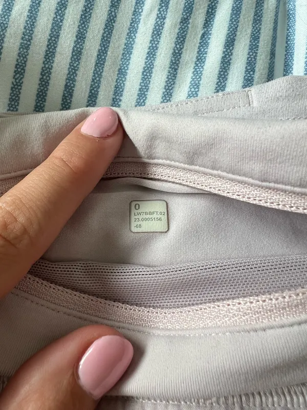 Lululemon Shorts Speed Up - Image 4
